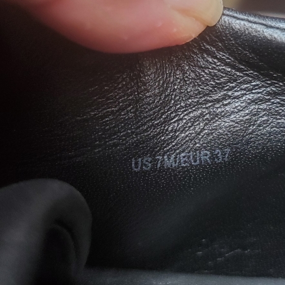 Vince Women's Cantara Black Leather Slip-on Sneaker. - Picture 8 of 14